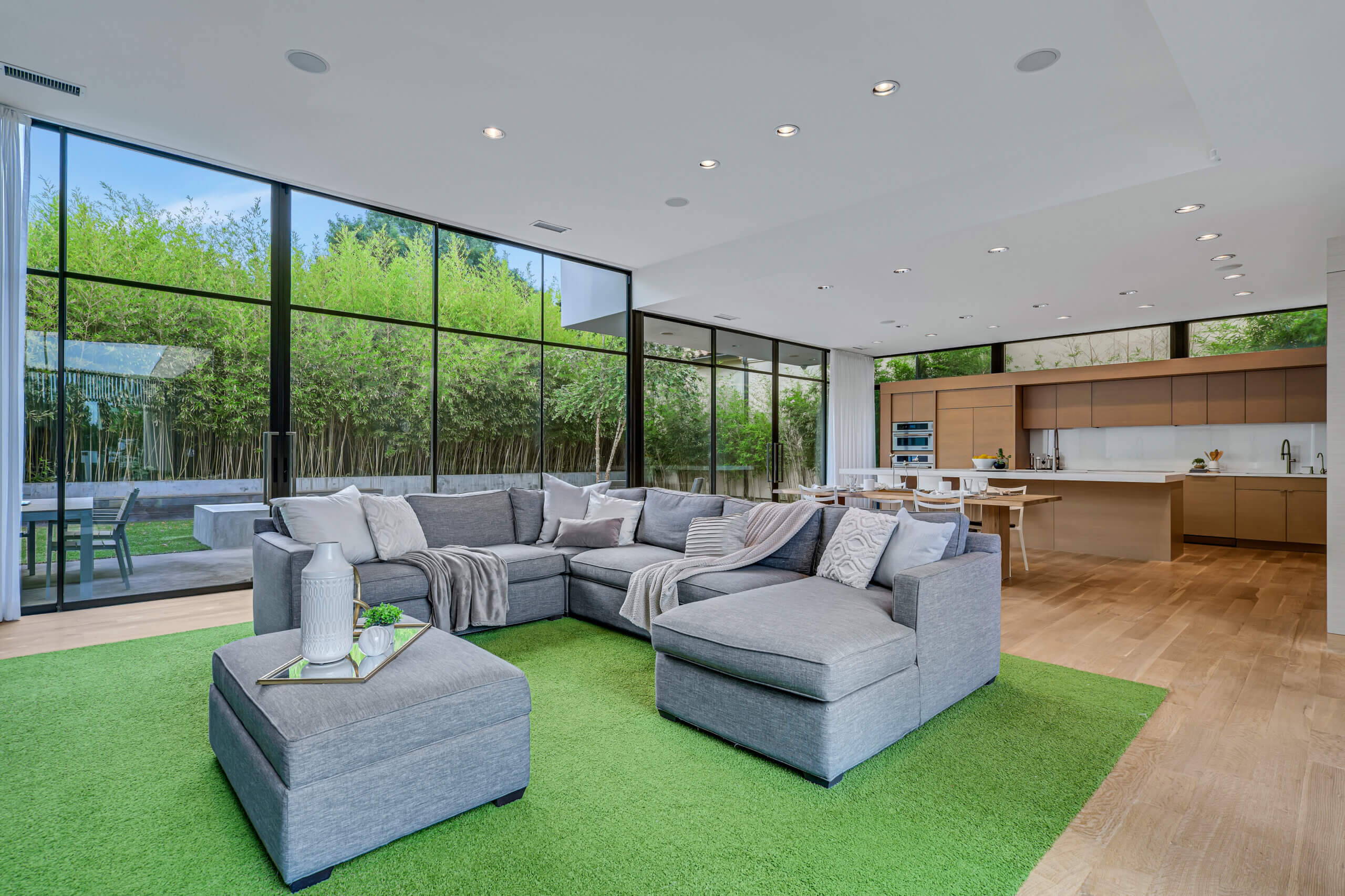 5-reasons-to-use-object-removal-in-real-estate-photos Enhance your real estate listings with object removal in photos to create cleaner, more inviting spaces that attract buyers. object removal, real estate photography, home staging, property listings, digital editing